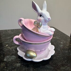Adorable Easter Bunny In Stacked Teacups Pink & Gold Figurine 6” NEW